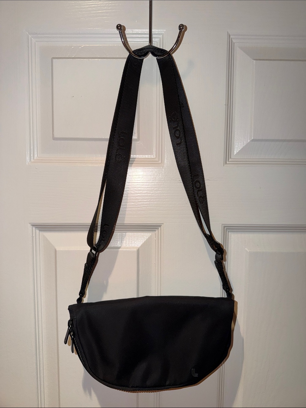 Lole Black Men’s Crossbody Belt Bag